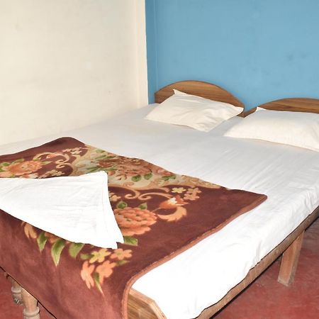 Hotel Om Rest House Varanasi Exterior foto