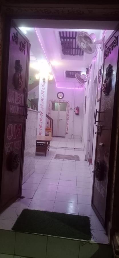 Hotel Om Rest House Varanasi Exterior foto